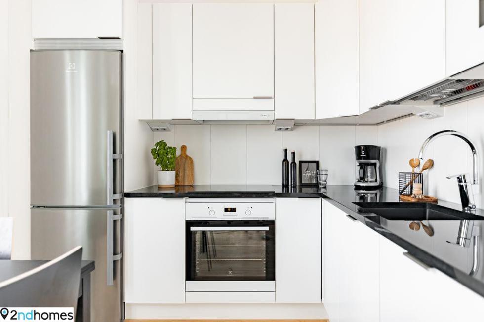 "Kanava" - New 1Br Apartment With Sauna, Balcony & Views, Hosted By 2Ndhomes Тампере Екстериор снимка