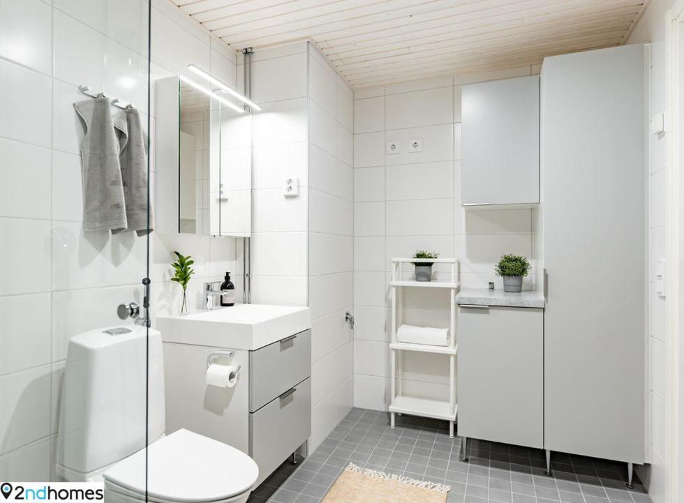 "Kanava" - New 1Br Apartment With Sauna, Balcony & Views, Hosted By 2Ndhomes Тампере Екстериор снимка